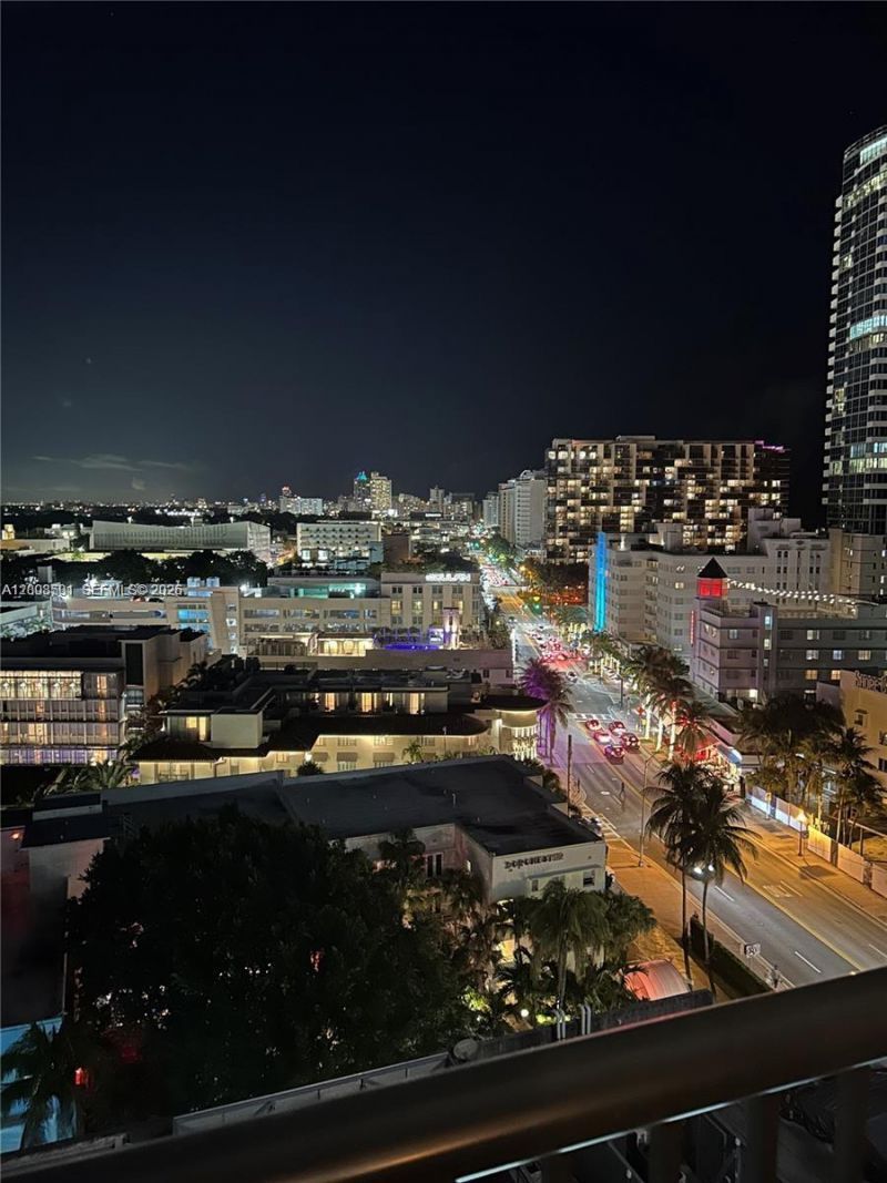 1800 Collins Ave , Unit 15B, Miami Beach, FL 33139 Photo