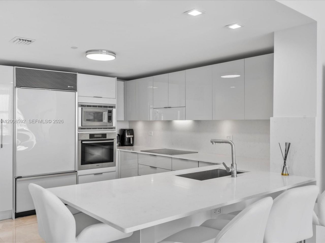 6801 Collins Ave, Unit 1402 Door, Miami Beach, FL 33141 Photo