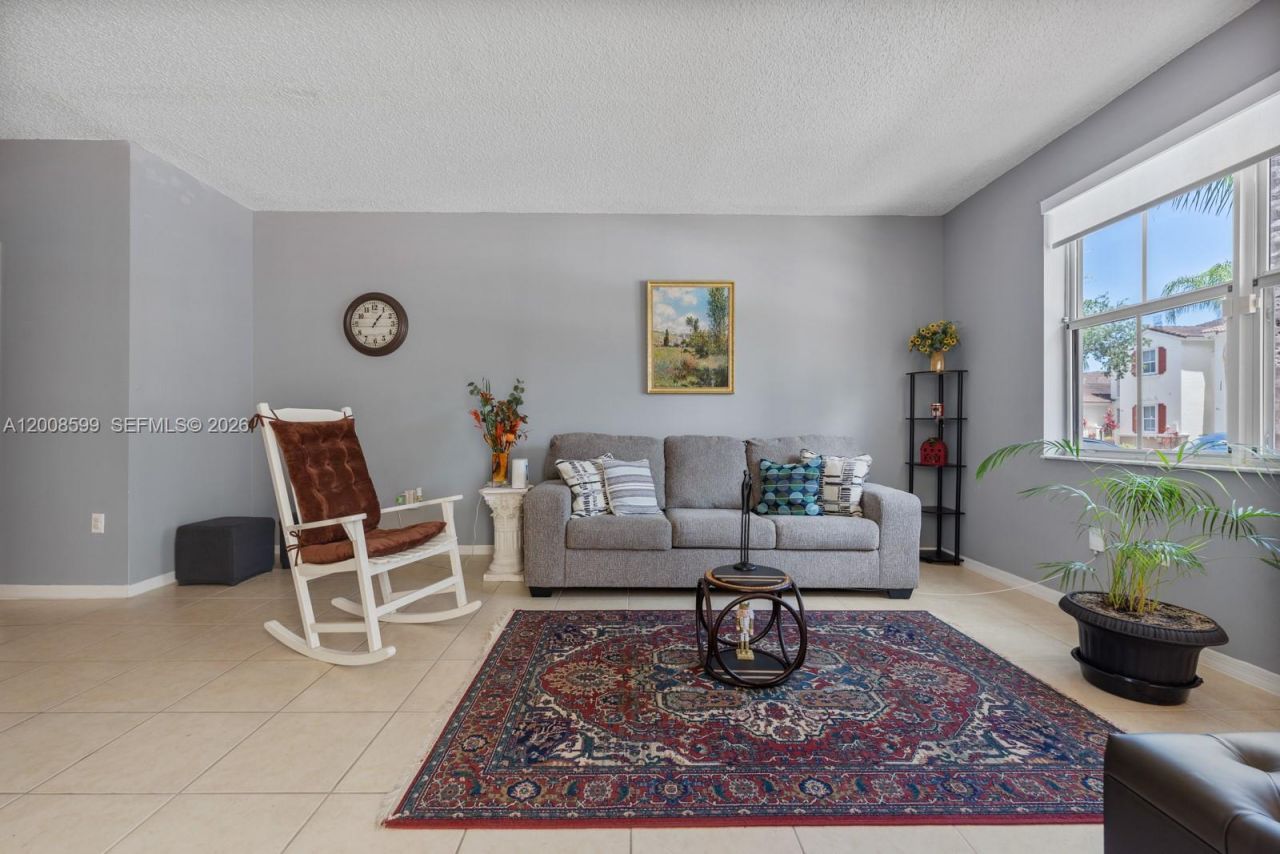 934 NE 42nd Ter , Homestead, FL 33033 Photo