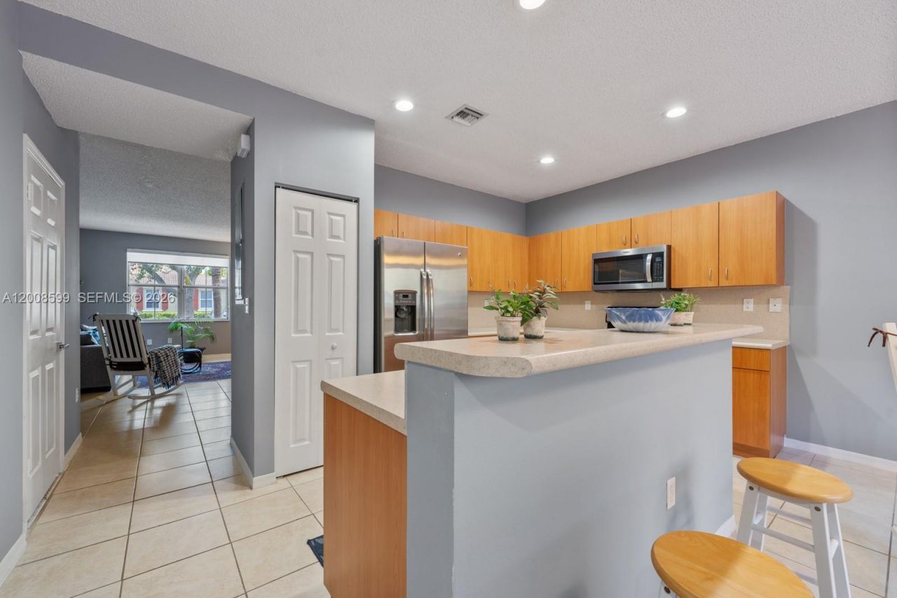 934 NE 42nd Ter , Homestead, FL 33033 Photo