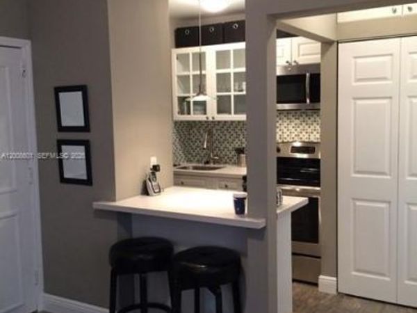 119 Menores Ave , Unit 5, Coral Gables, FL 33134