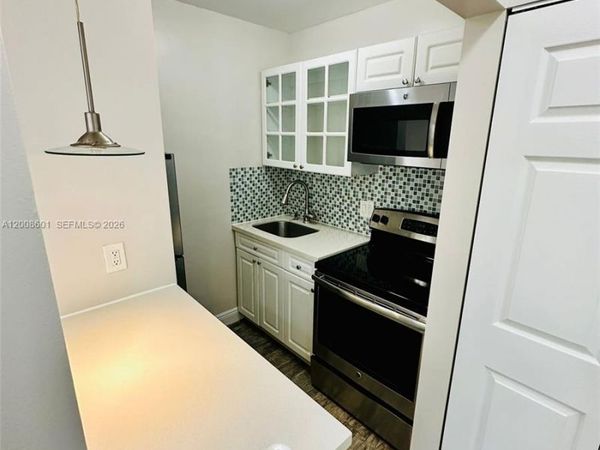 119 Menores Ave, Unit 5, Coral Gables, FL 33134