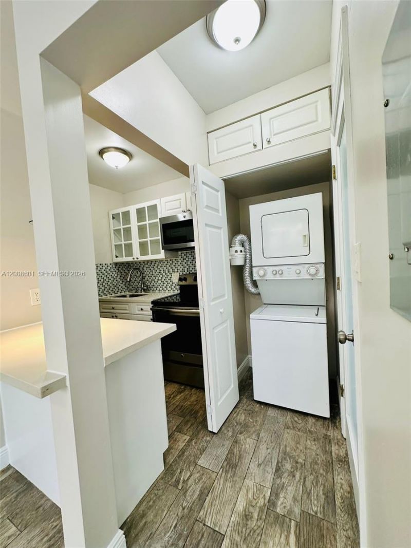 119 Menores Ave, Unit 5, Coral Gables, FL 33134 Photo