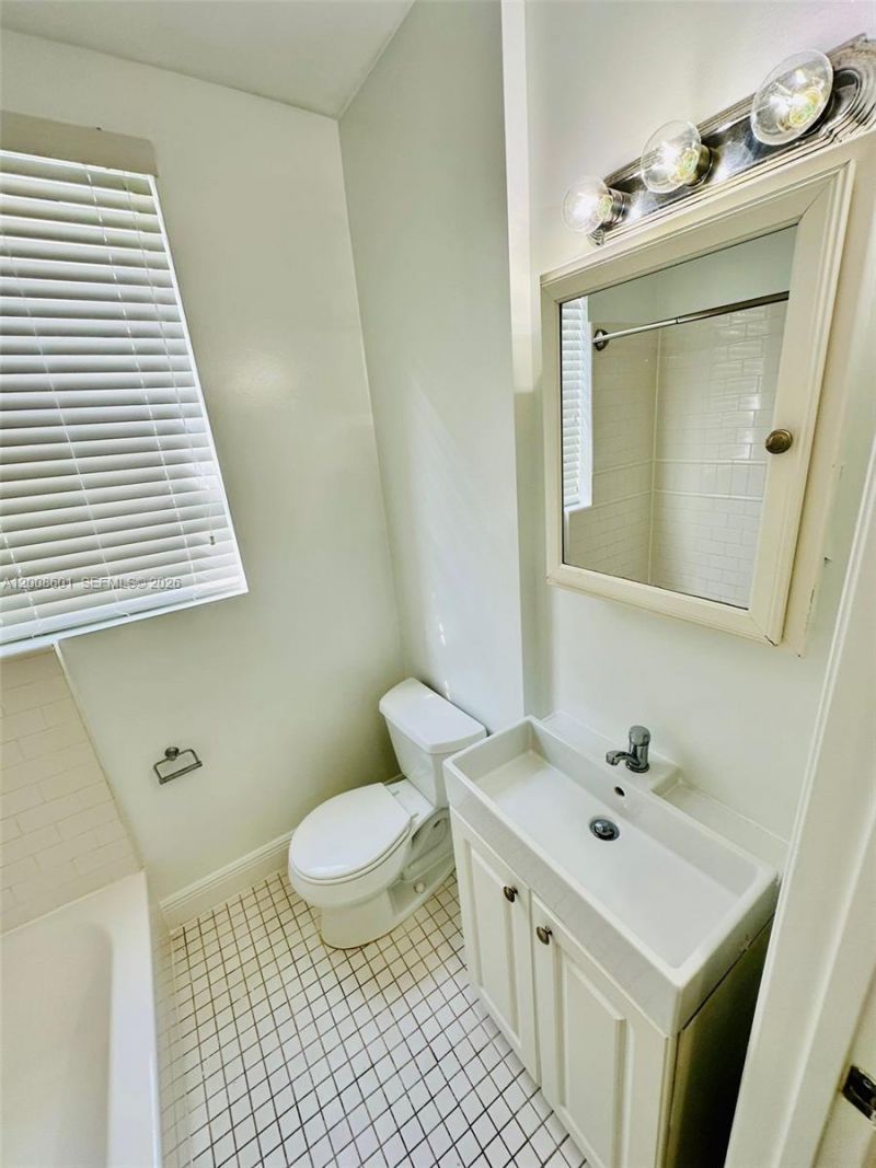 119 Menores Ave, Unit 5, Coral Gables, FL 33134 Photo