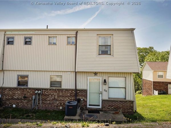 123 Oakwood Road, Unit B4, Charleston, WV 25314