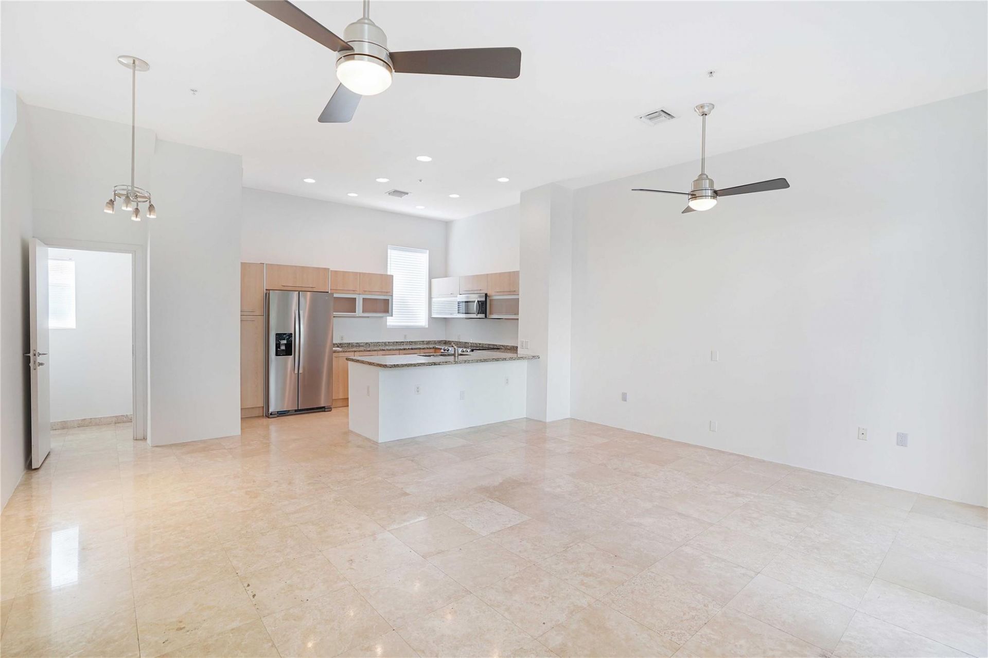 741 NE 4th Avenue, Unit 741, Fort Lauderdale, FL 33304 Photo