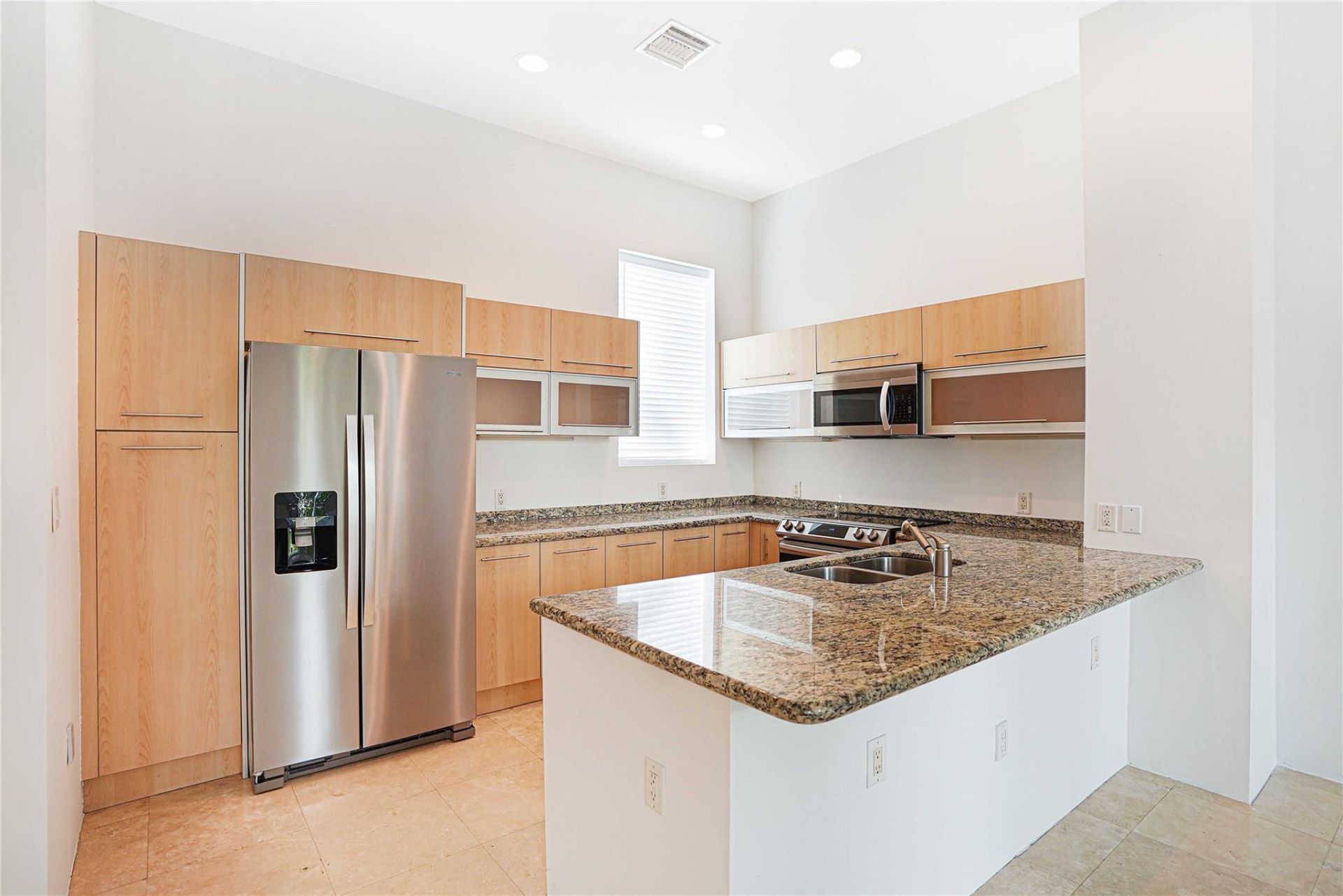 741 NE 4th Avenue, Unit 741, Fort Lauderdale, FL 33304 Photo