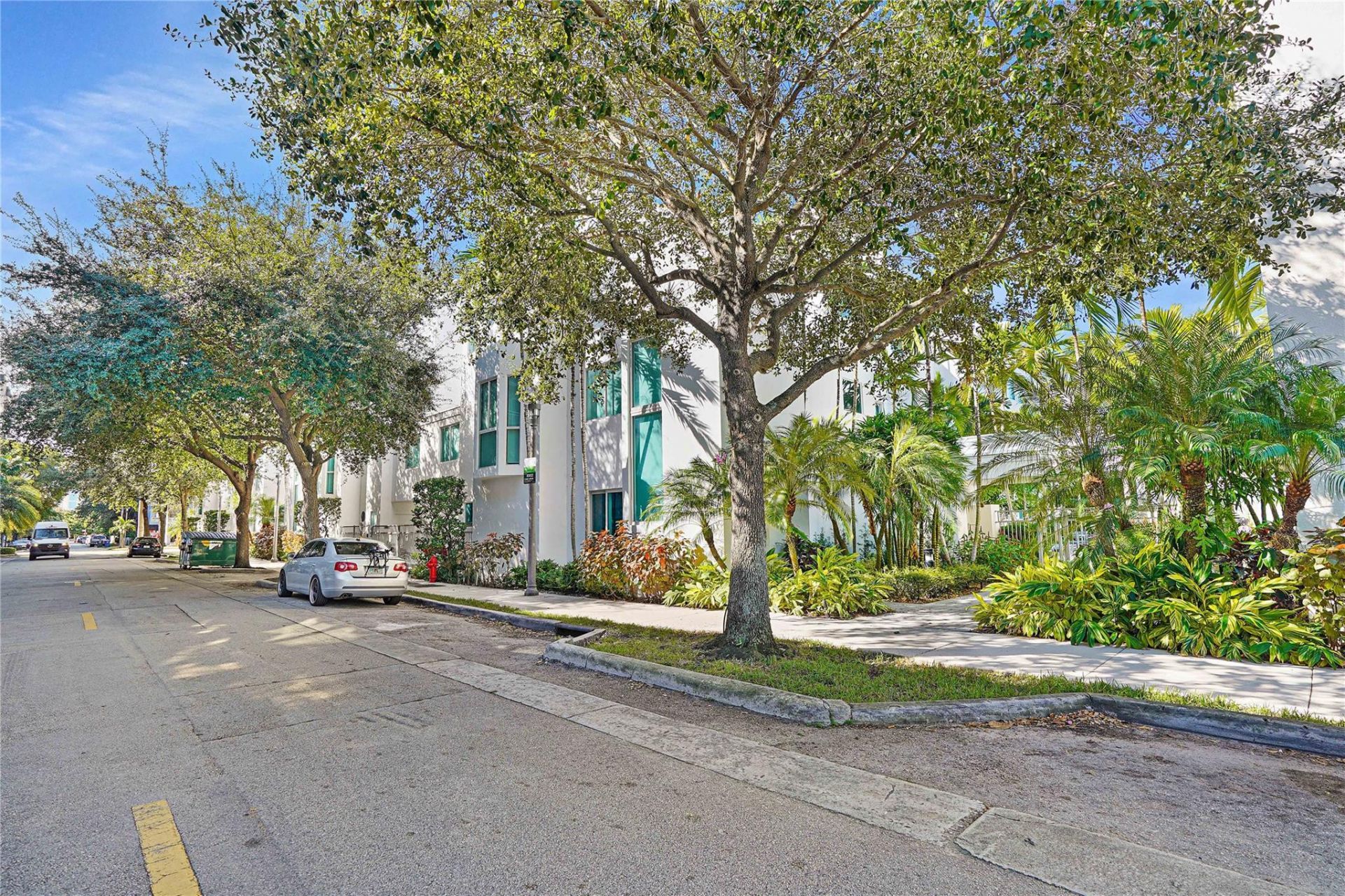 741 NE 4th Avenue, Unit 741, Fort Lauderdale, FL 33304 Photo