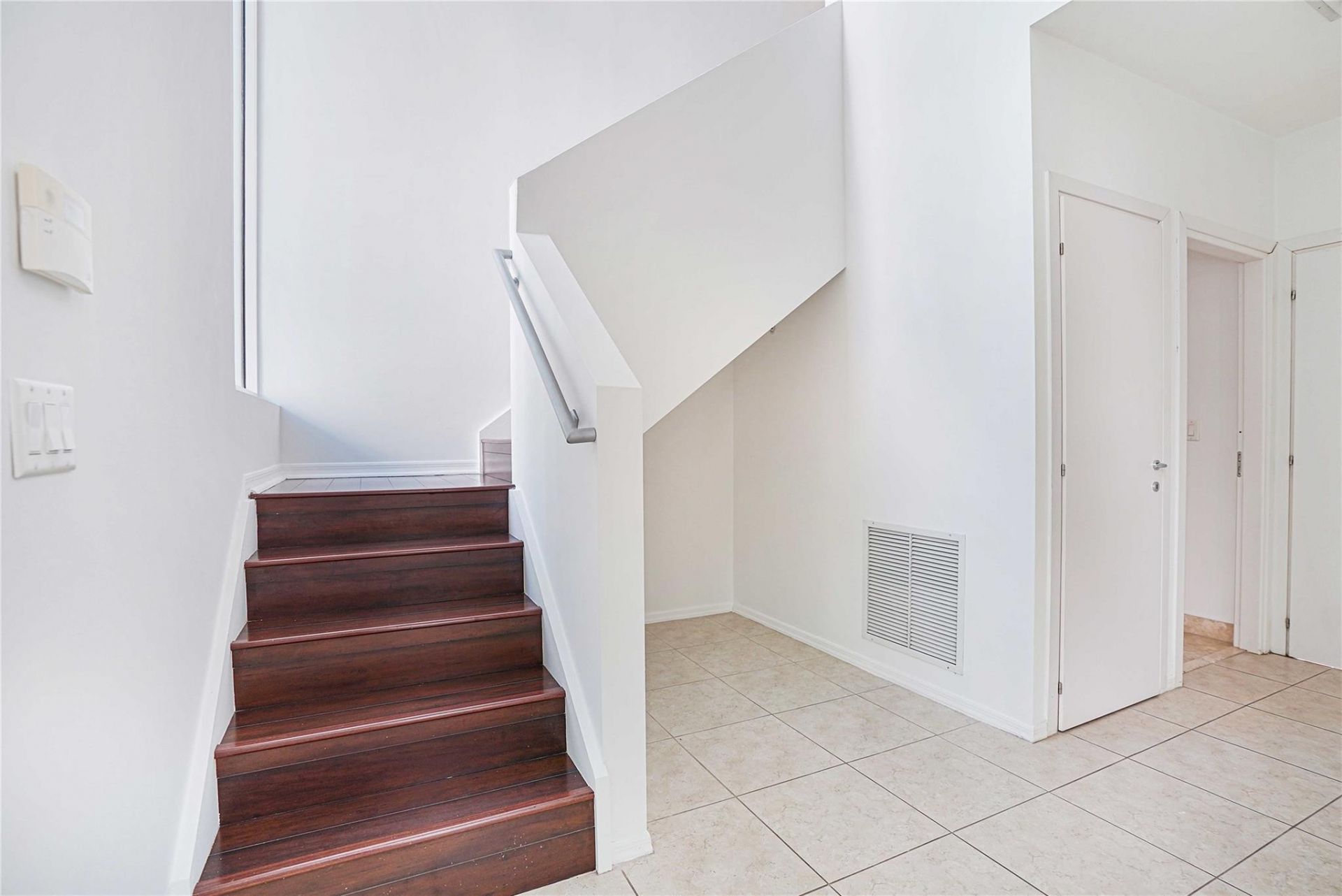 741 NE 4th Avenue, Unit 741, Fort Lauderdale, FL 33304 Photo
