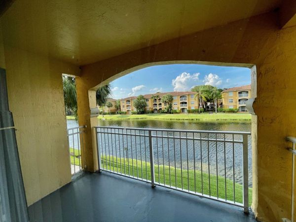 9615 NW 1st Court, Unit 10-202, Pembroke Pines, FL 33024