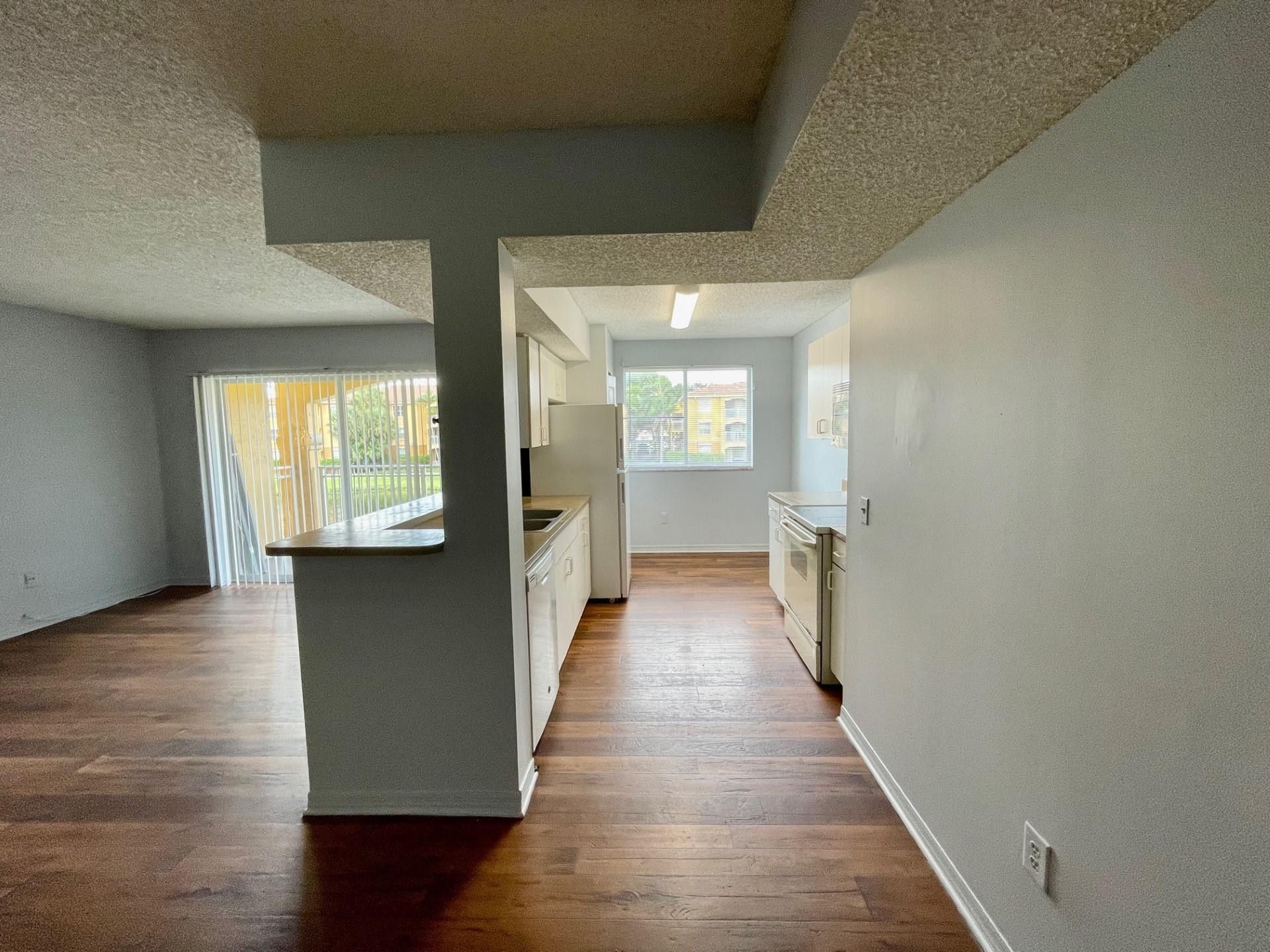9615 NW 1st Court, Unit 10-202, Pembroke Pines, FL 33024 Photo
