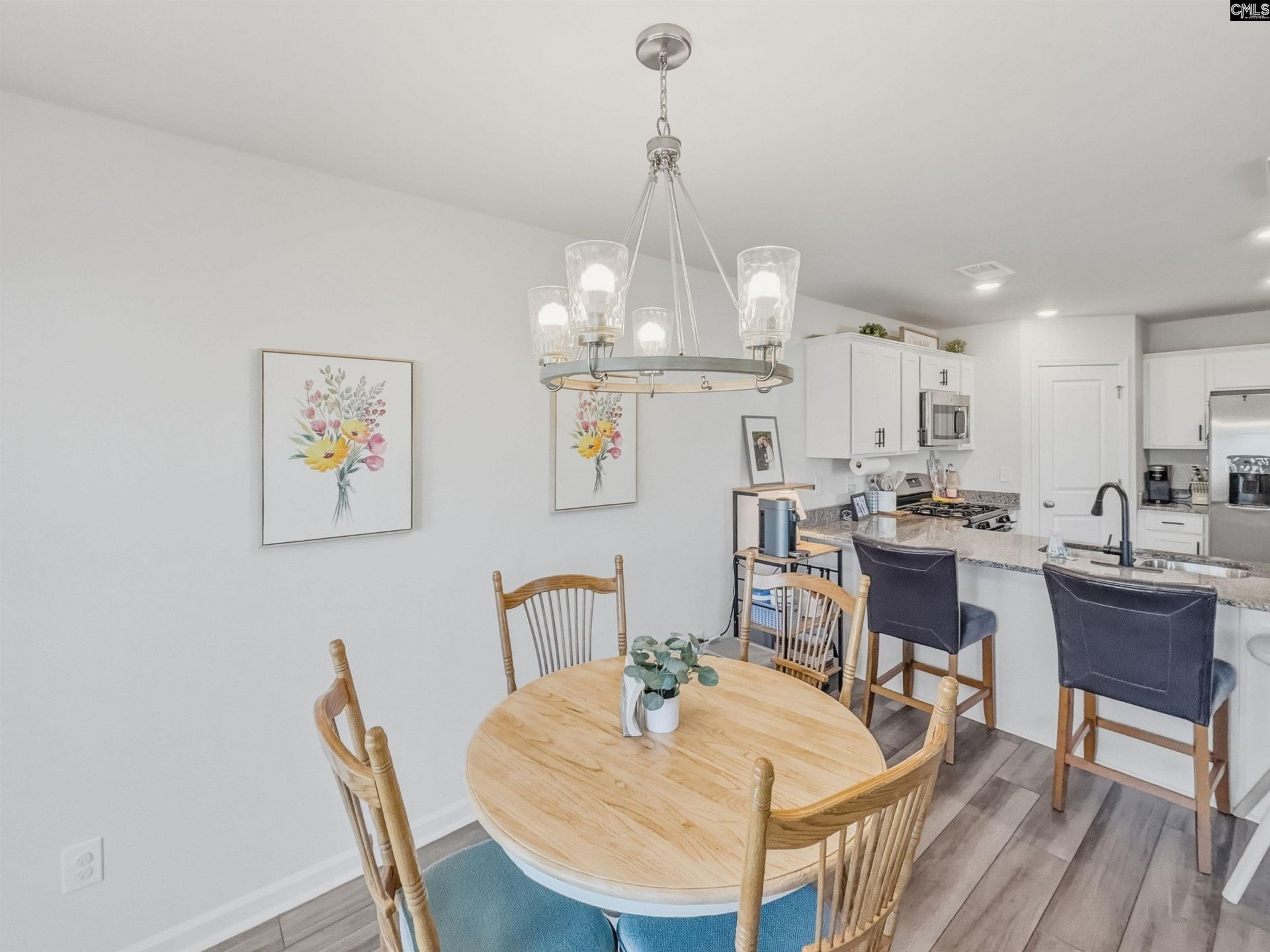 684 Dundee Court  Photo 10