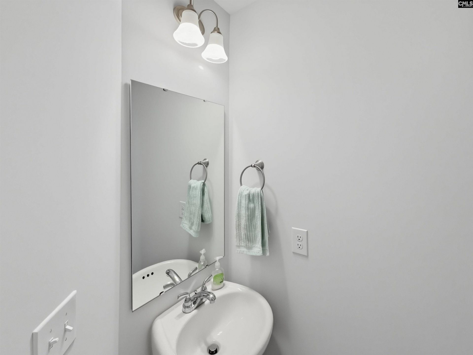 684 Dundee Court  Photo 11