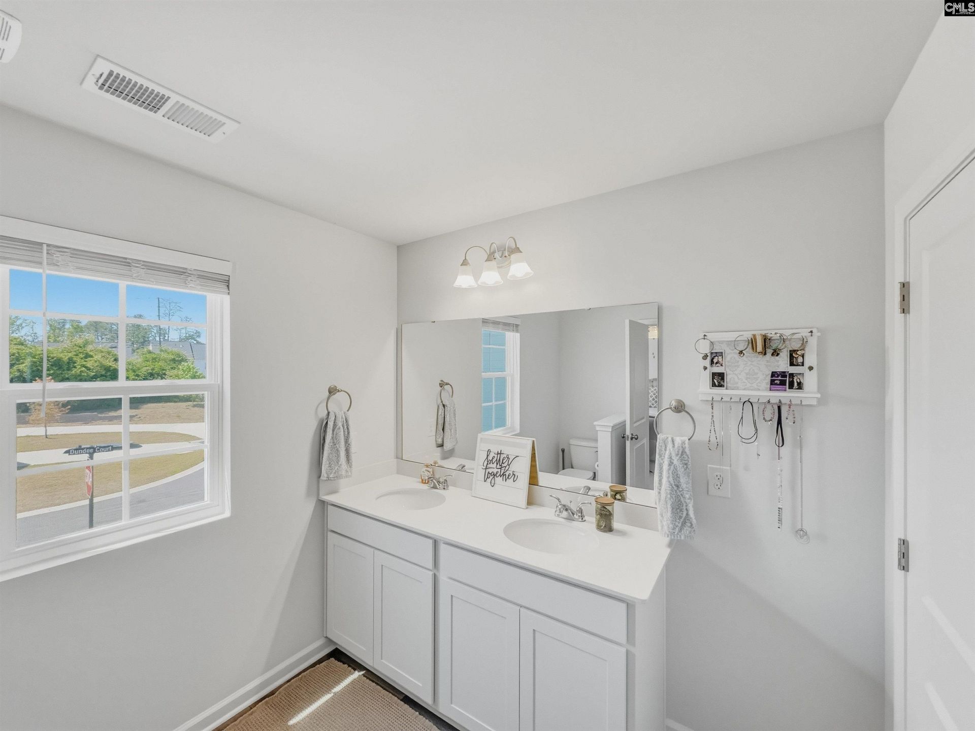 684 Dundee Court  Photo 16