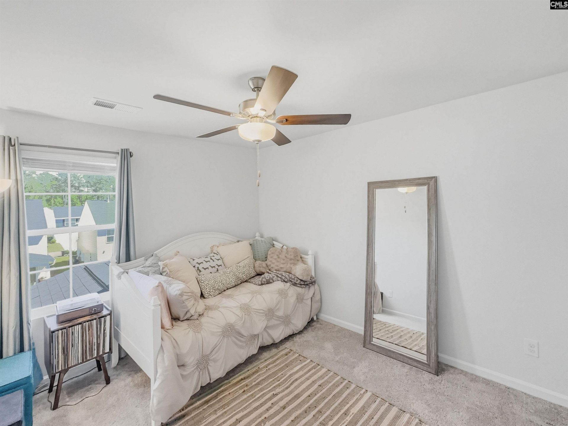 684 Dundee Court  Photo 18