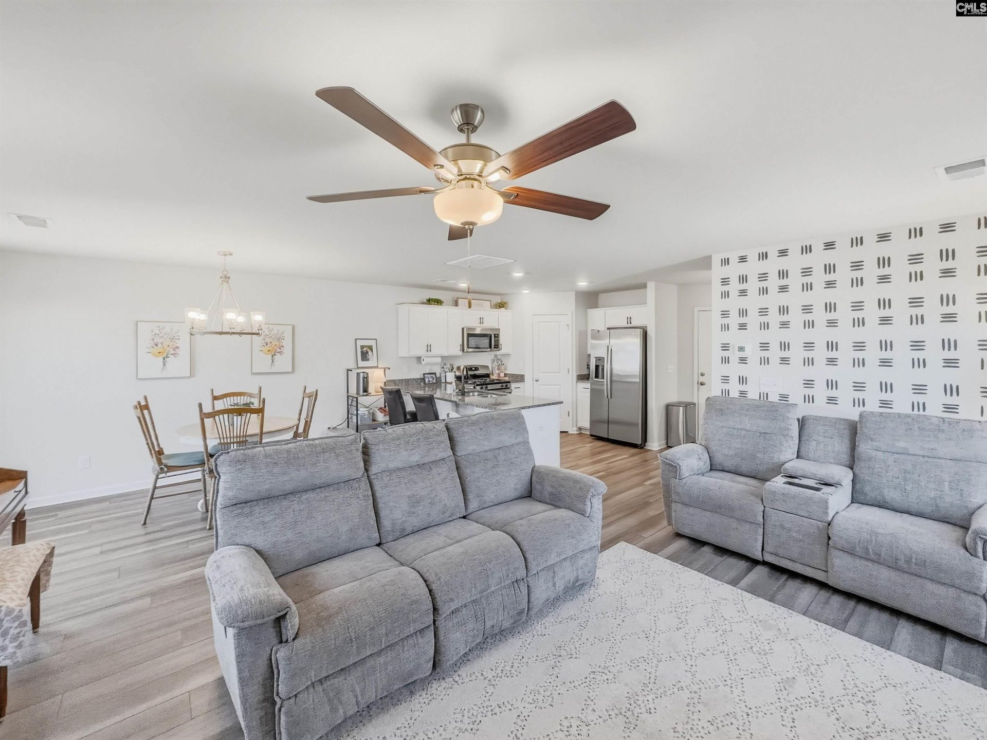 684 Dundee Court  Photo 7