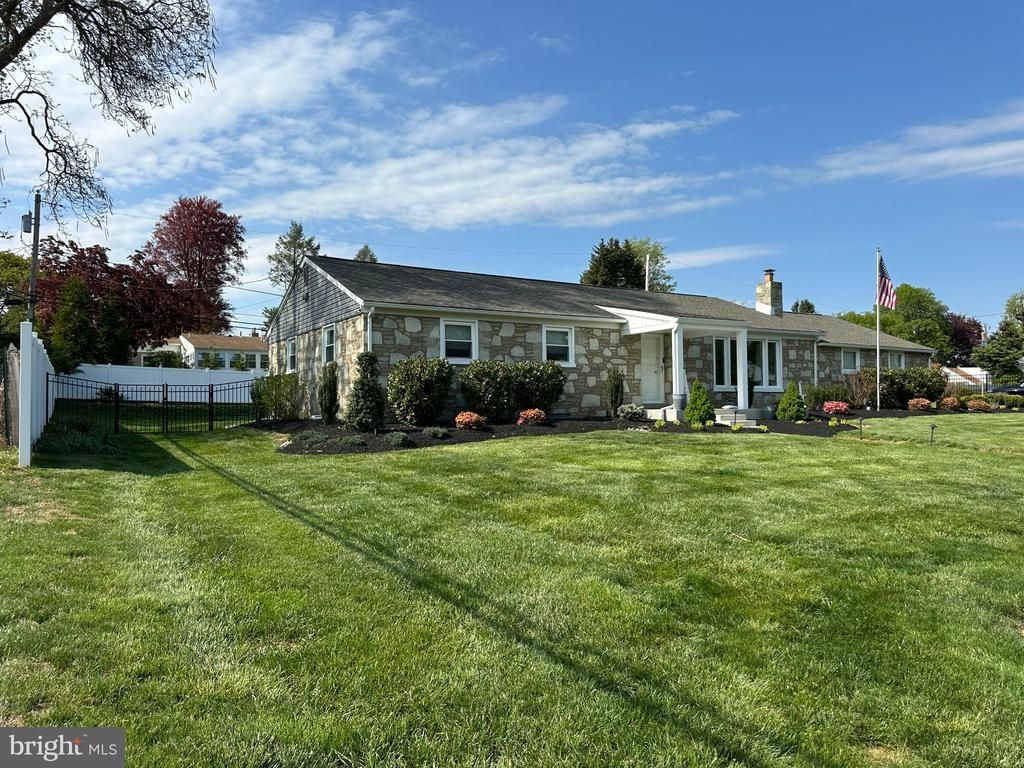 3936 MARTIN ROAD, HUNTINGDON VALLEY, PA 19006
