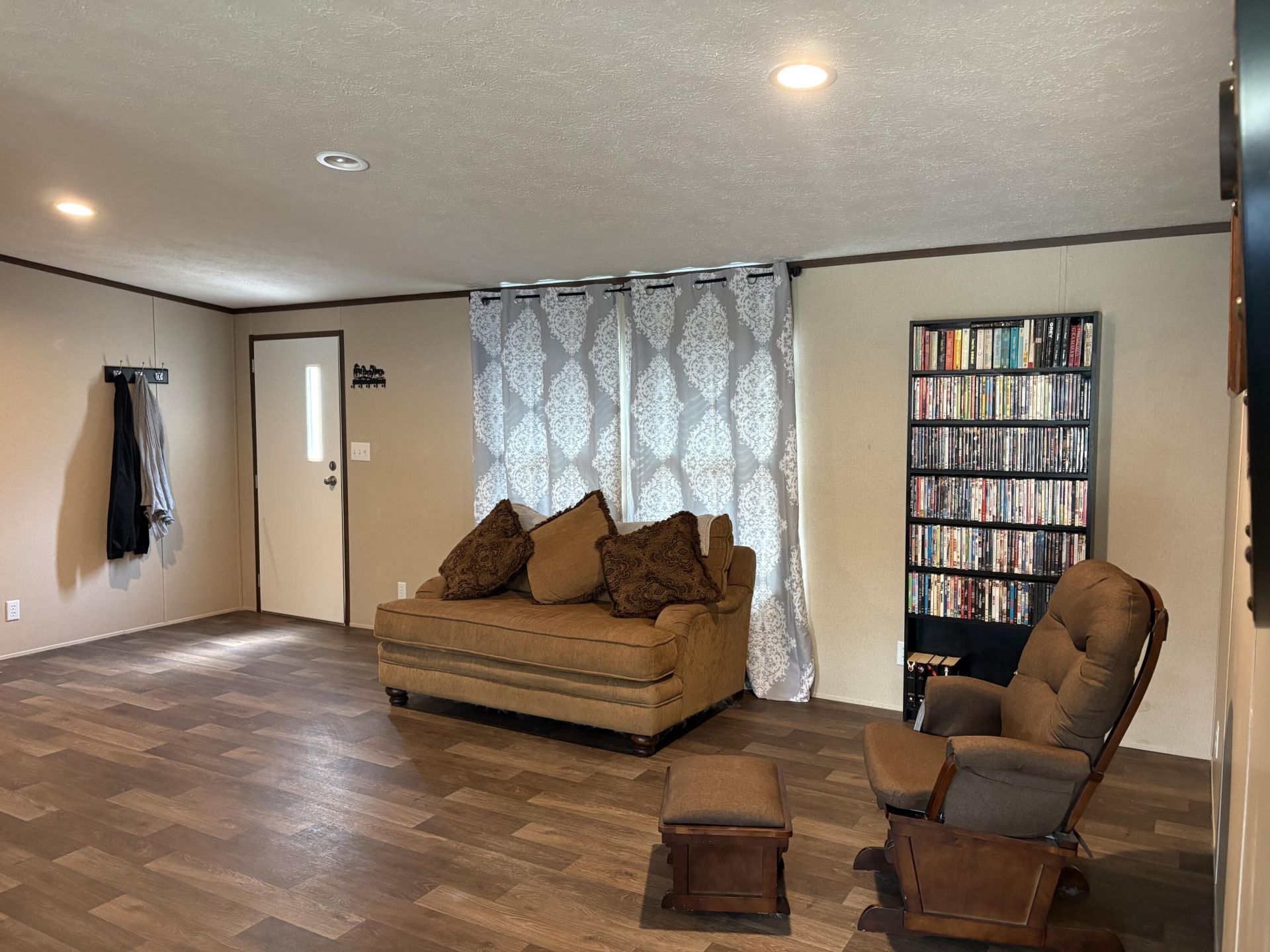130 Zone Way Photo 5