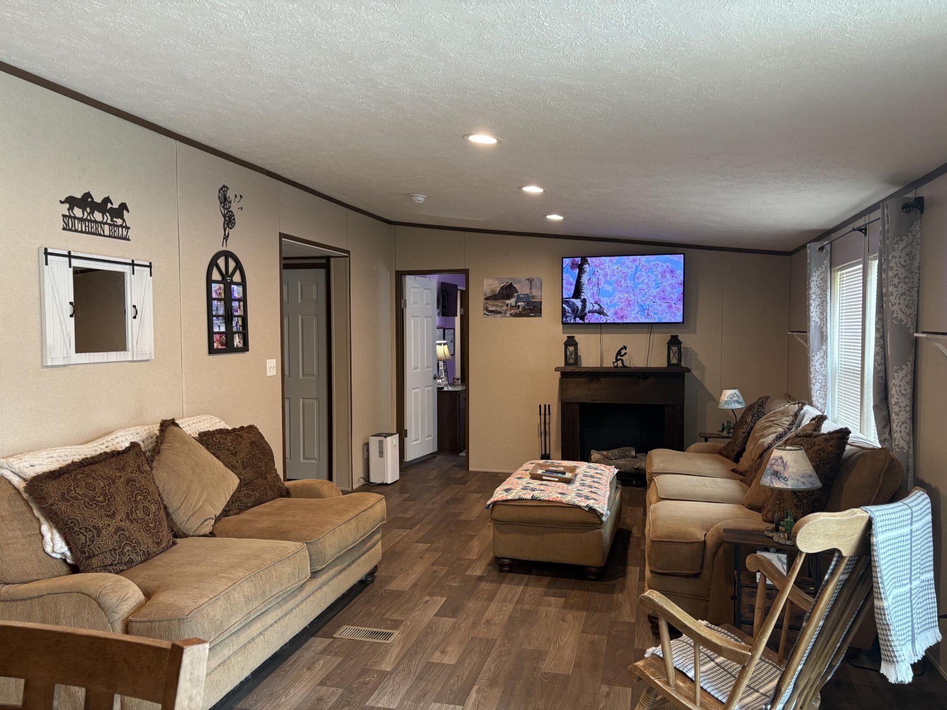130 Zone Way Photo 9