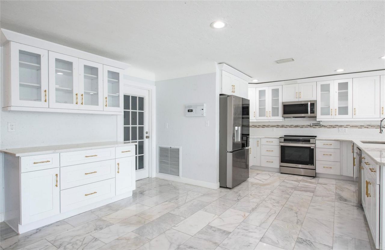 551 Crystal Drive , Madeira Beach, FL 33708 Photo