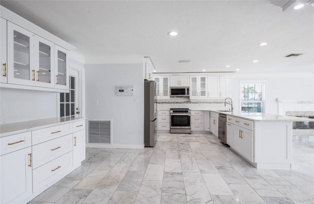 551 Crystal Drive , Madeira Beach, FL 33708 Photo