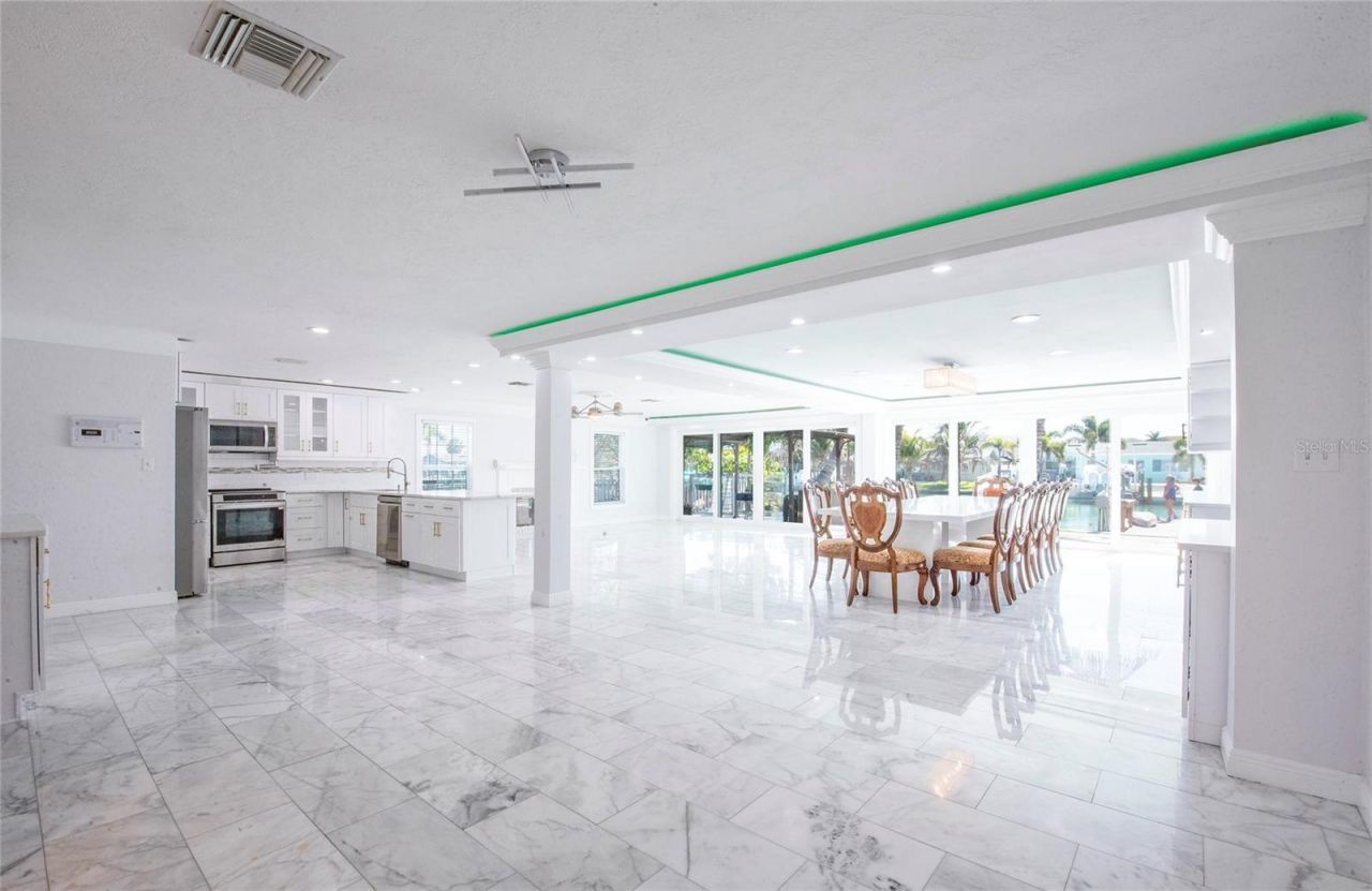 551 Crystal Drive , Madeira Beach, FL 33708 Photo