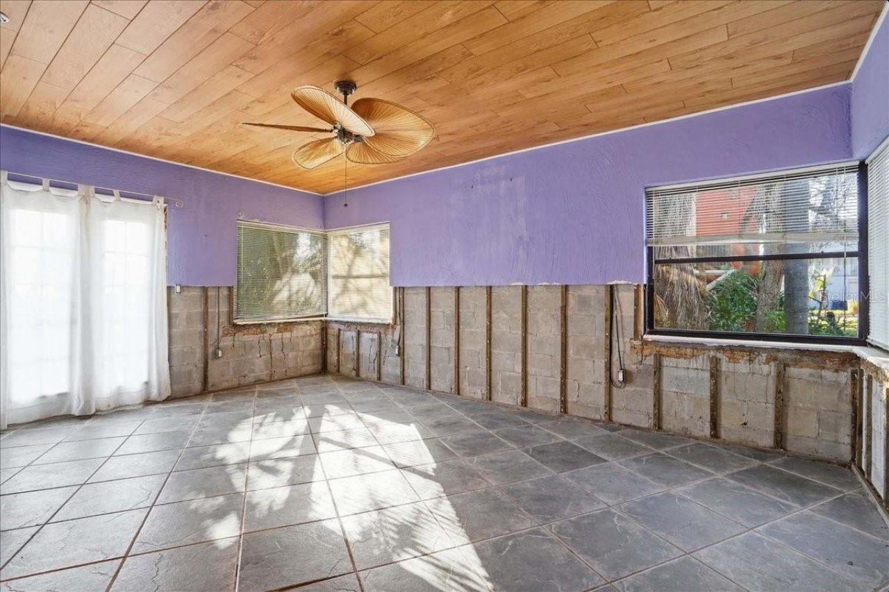 16007 Gulf Boulevard , Redington Beach, FL 33708 Photo