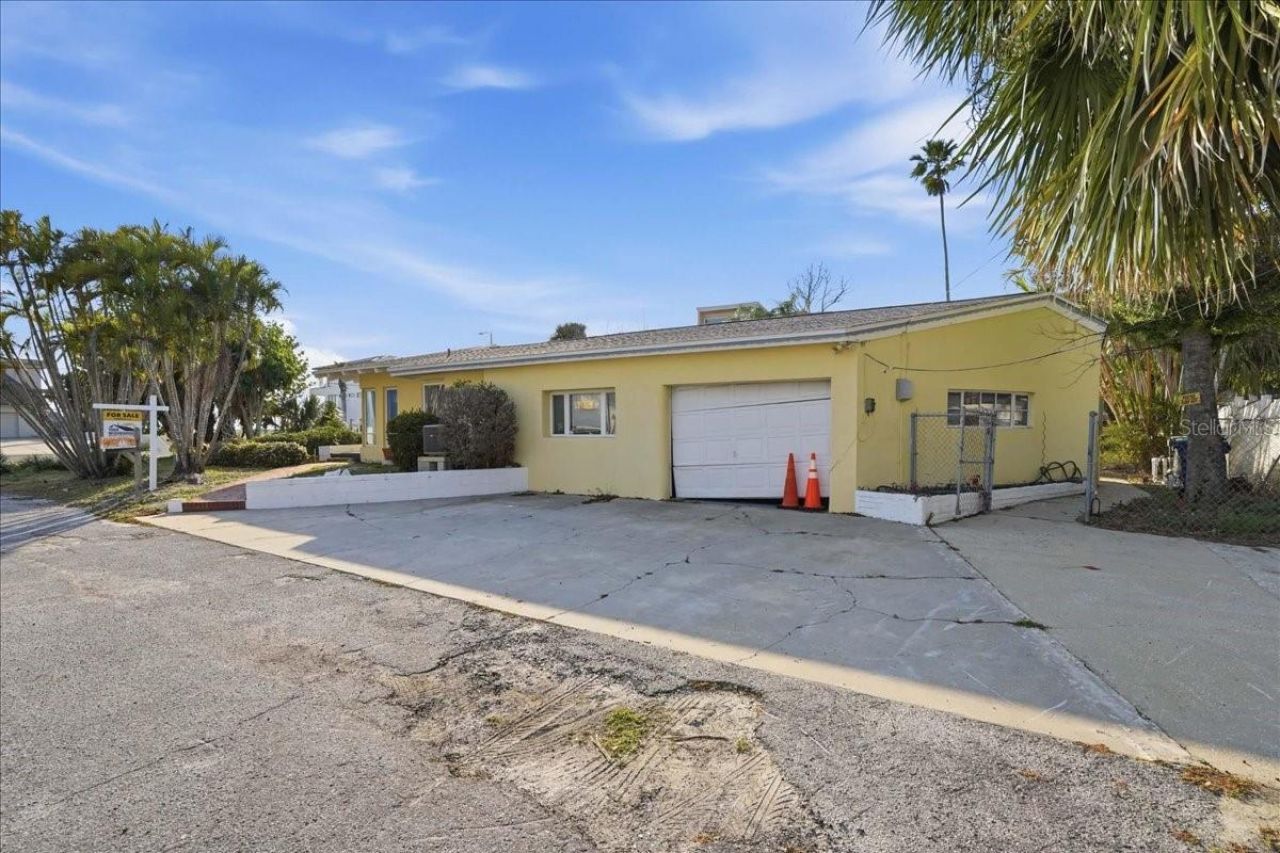 16007 Gulf Boulevard , Redington Beach, FL 33708 Photo