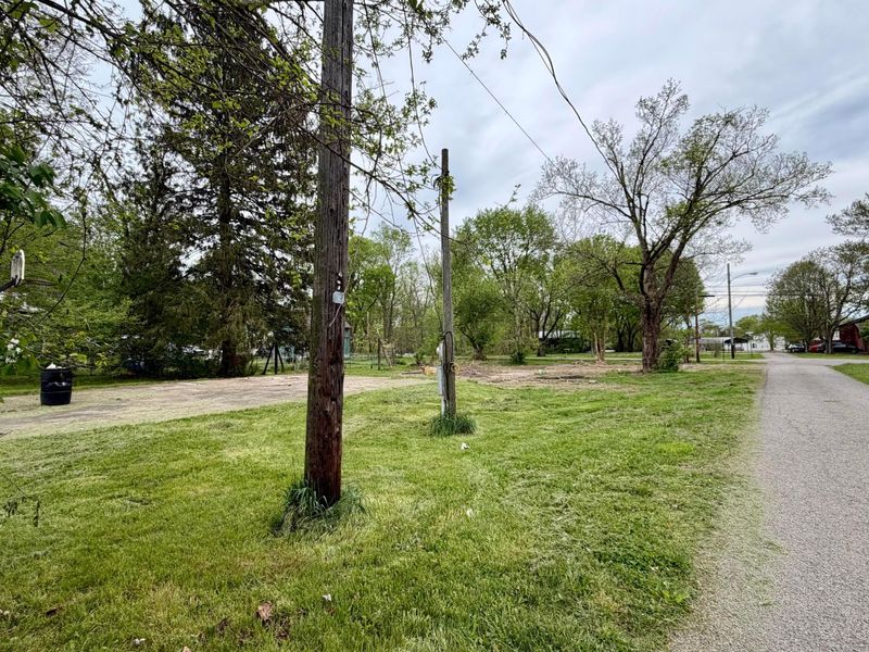 64 E Walnut Street , Chesterville, OH 43317 Photo 3