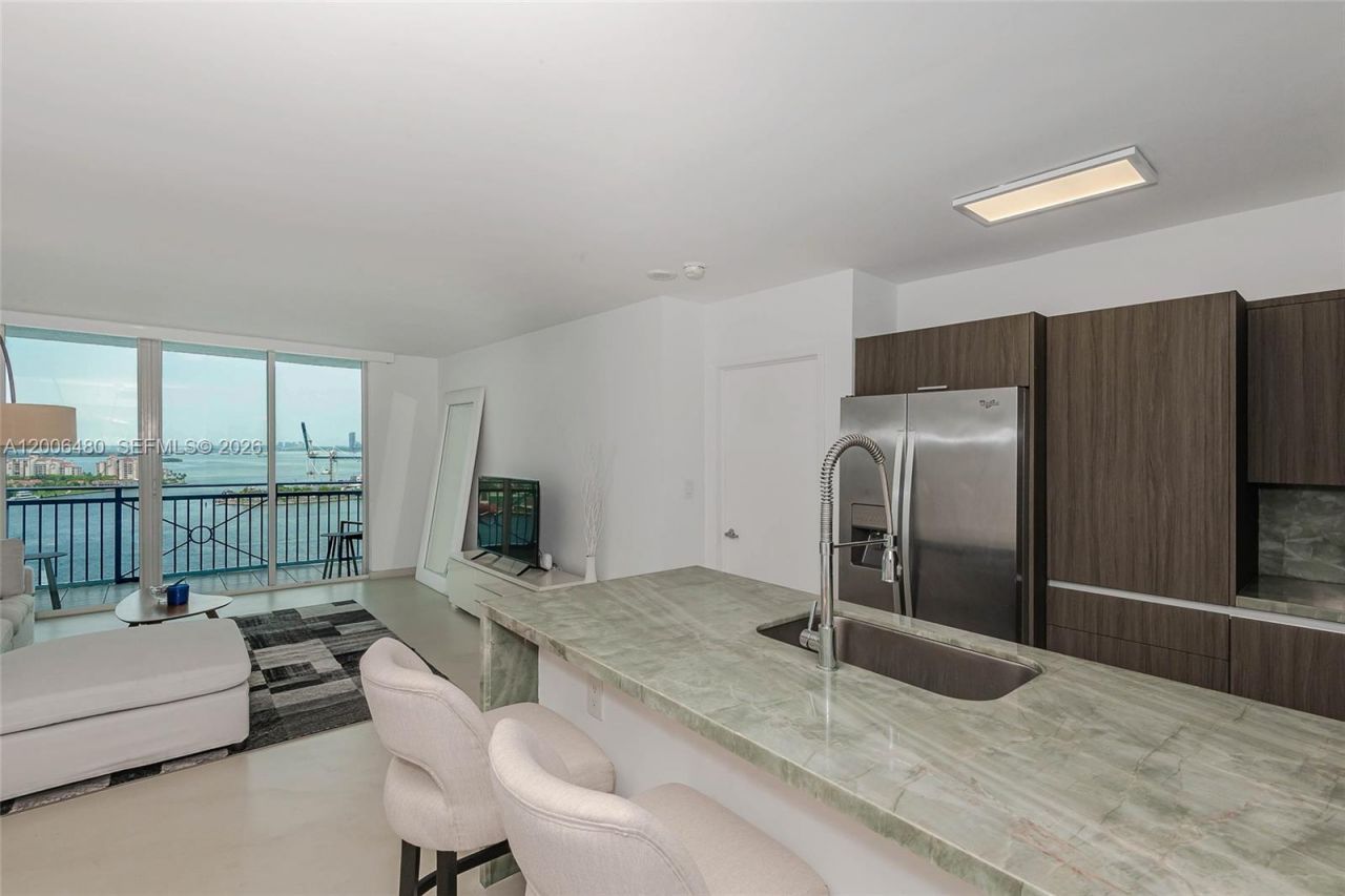 90 Alton Rd, Unit 2304, Miami Beach, FL 33139 Photo