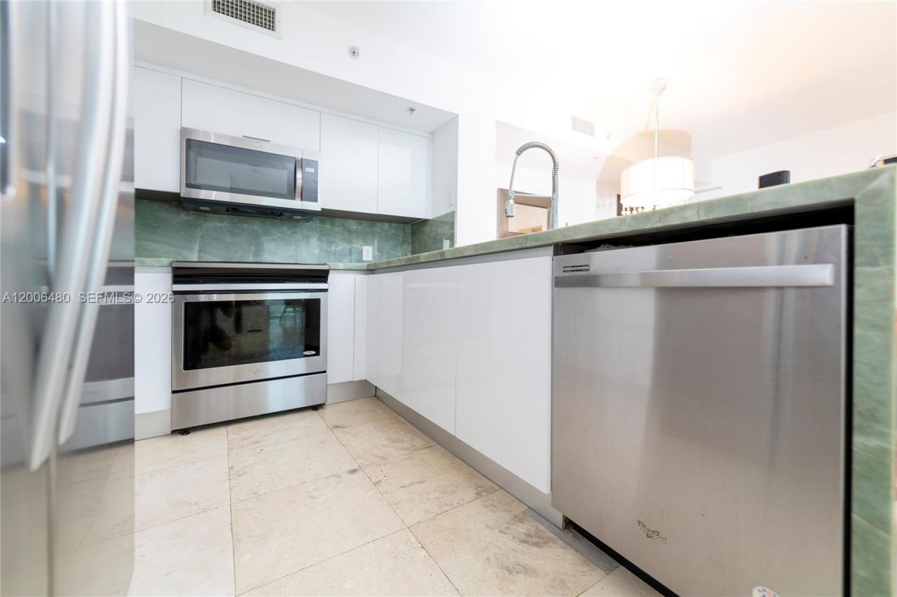 90 Alton Rd , Unit 2304, Miami Beach, FL 33139 Photo