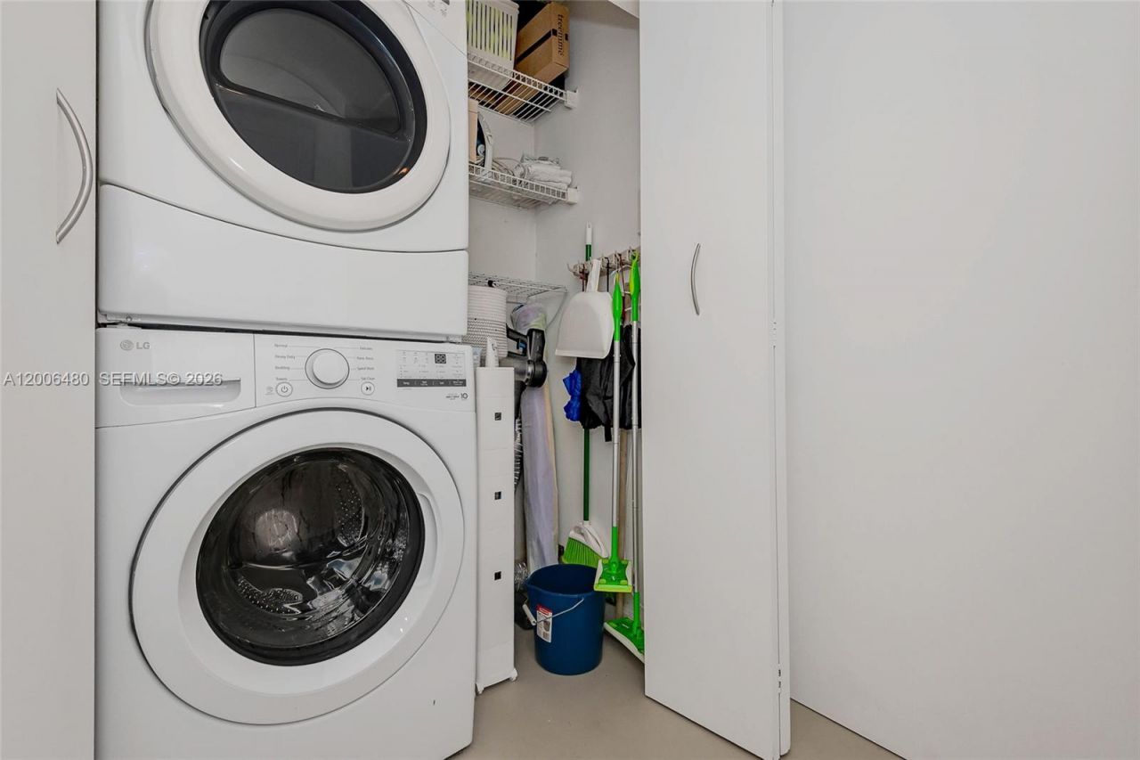 90 Alton Rd, Unit 2304, Miami Beach, FL 33139 Photo