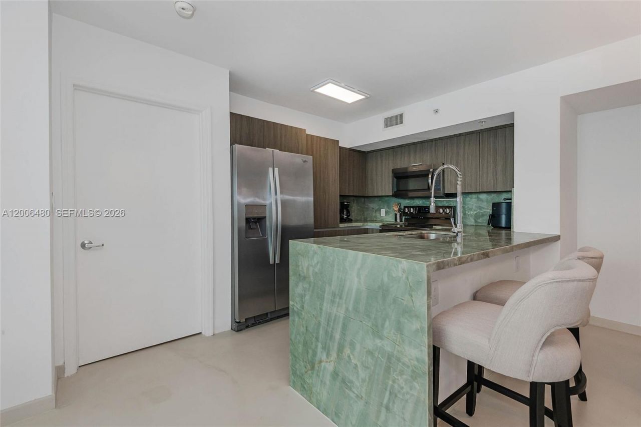 90 Alton Rd, Unit 2304, Miami Beach, FL 33139 Photo
