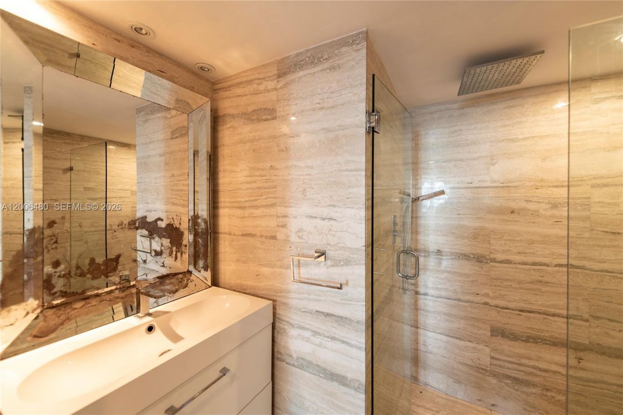 90 Alton Rd , Unit 2304, Miami Beach, FL 33139 Photo