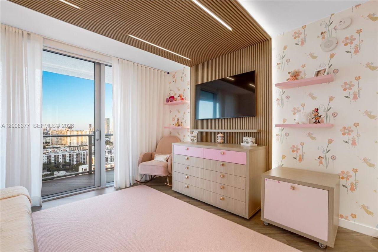 330 Sunny Isles Blvd , Unit 5-2403, Sunny Isles Beach, FL 33160 Photo