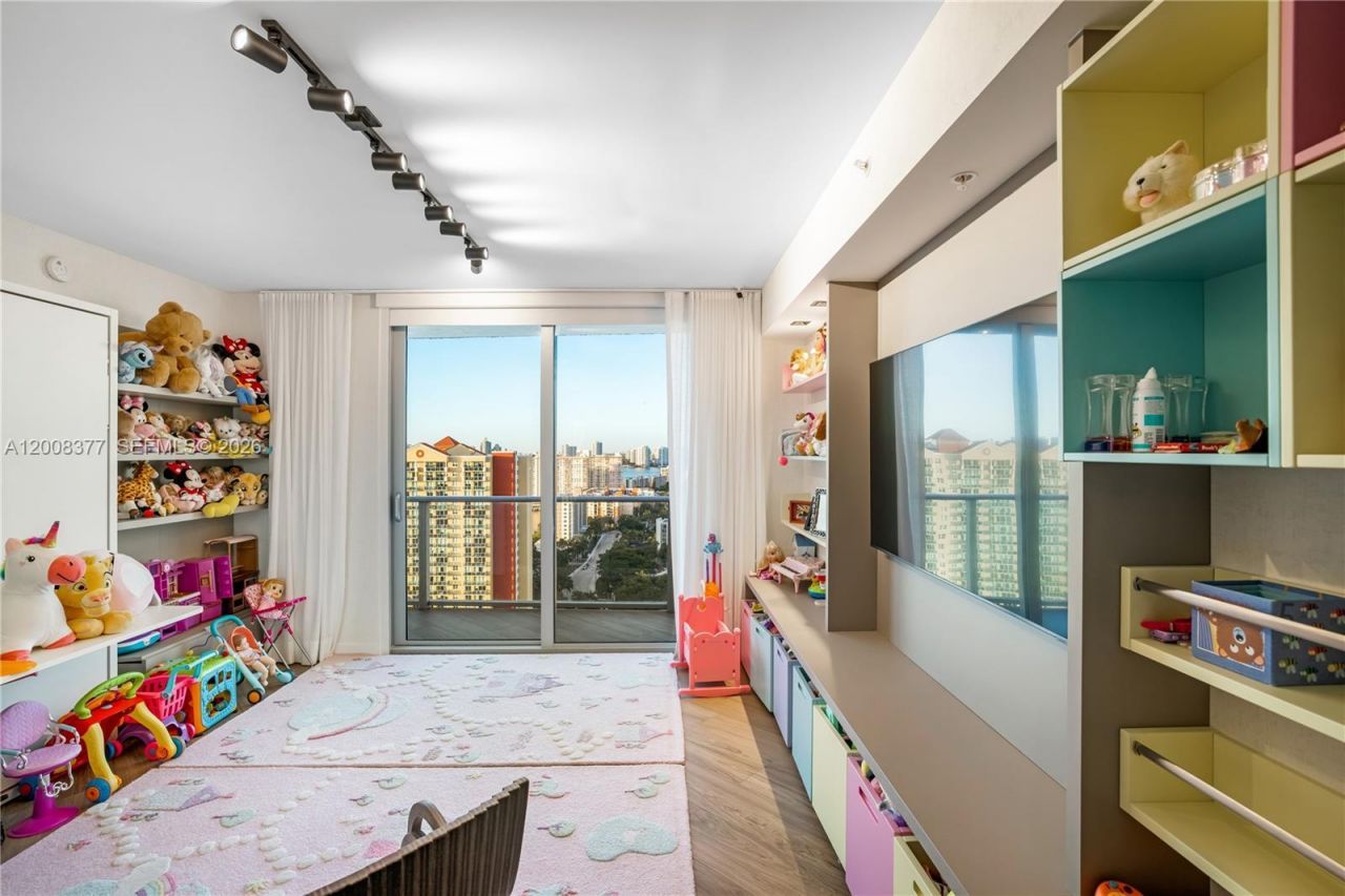 330 Sunny Isles Blvd , Unit 5-2403, Sunny Isles Beach, FL 33160 Photo