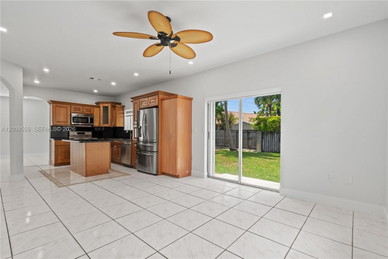 9576 SW 162nd Path , Miami, FL 33196 Photo