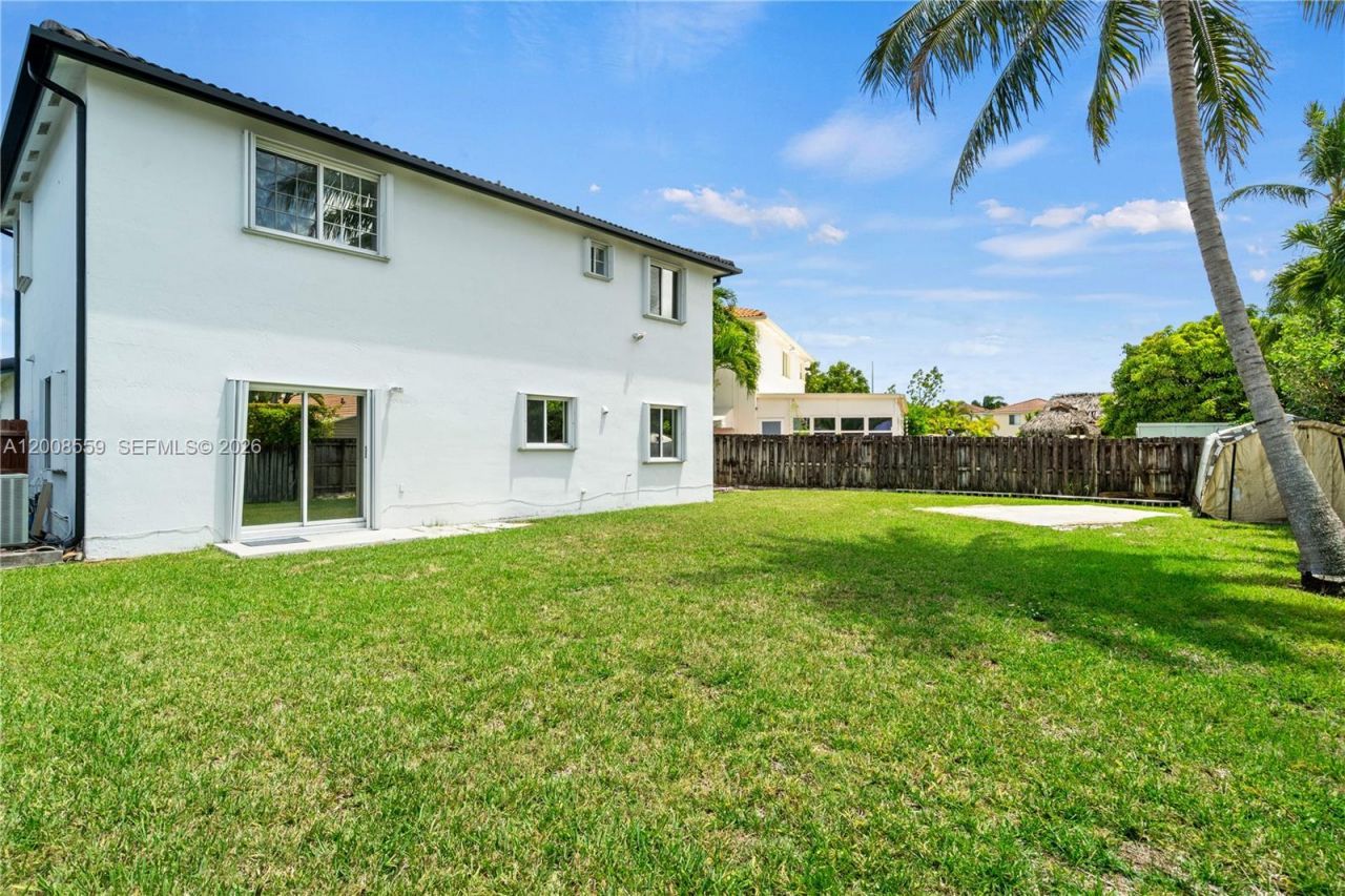 9576 SW 162nd Path , Miami, FL 33196 Photo