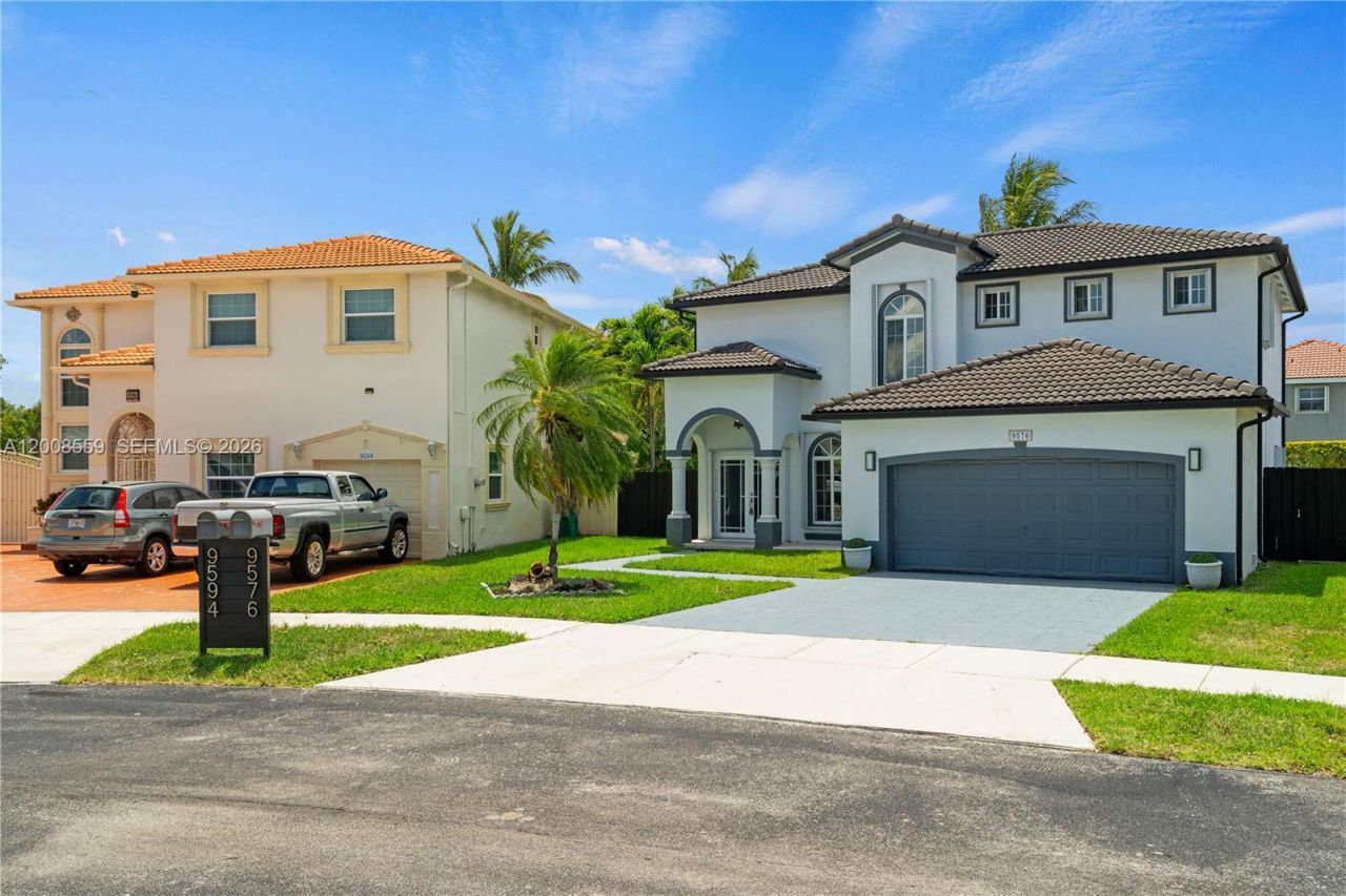 9576 SW 162nd Path , Miami, FL 33196 Photo