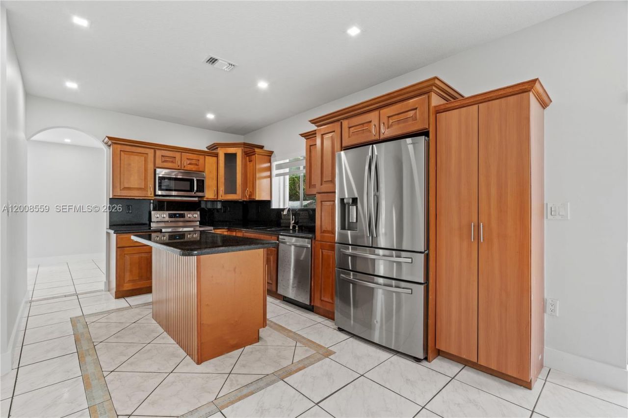 9576 SW 162nd Path , Miami, FL 33196 Photo