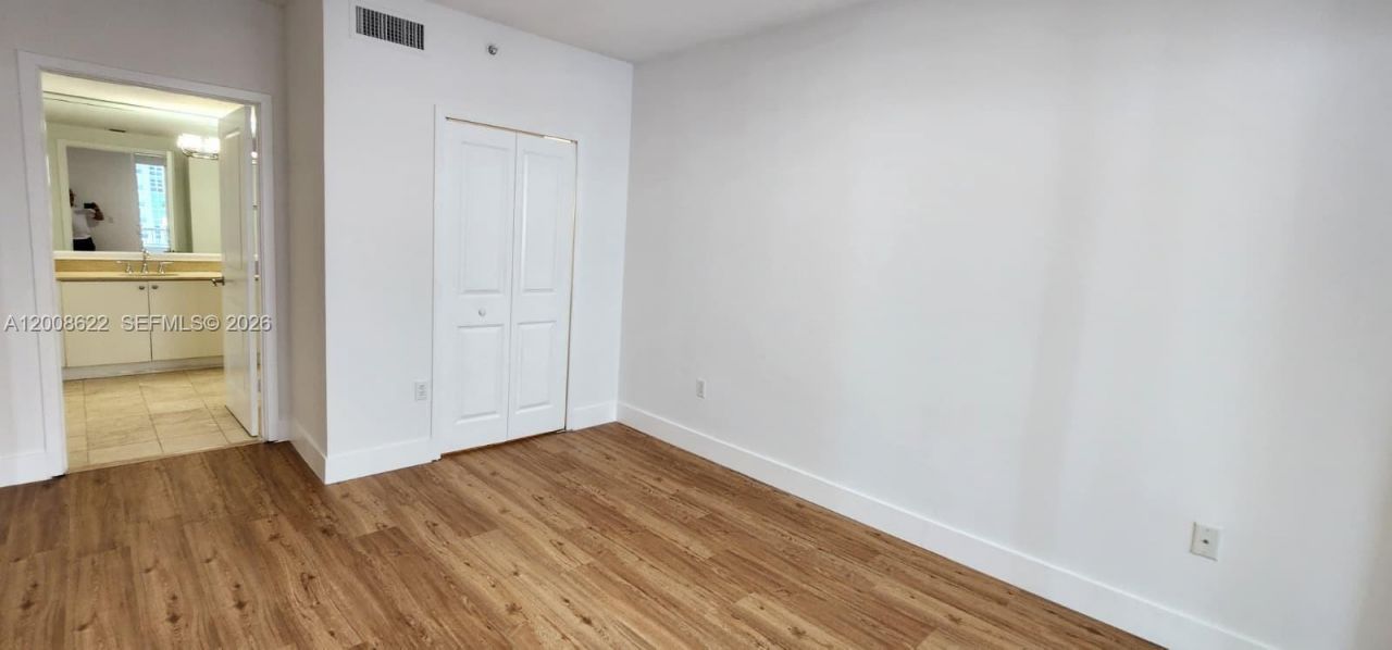 170 SE 14th St , Unit 1408, Miami, FL 33131 Photo