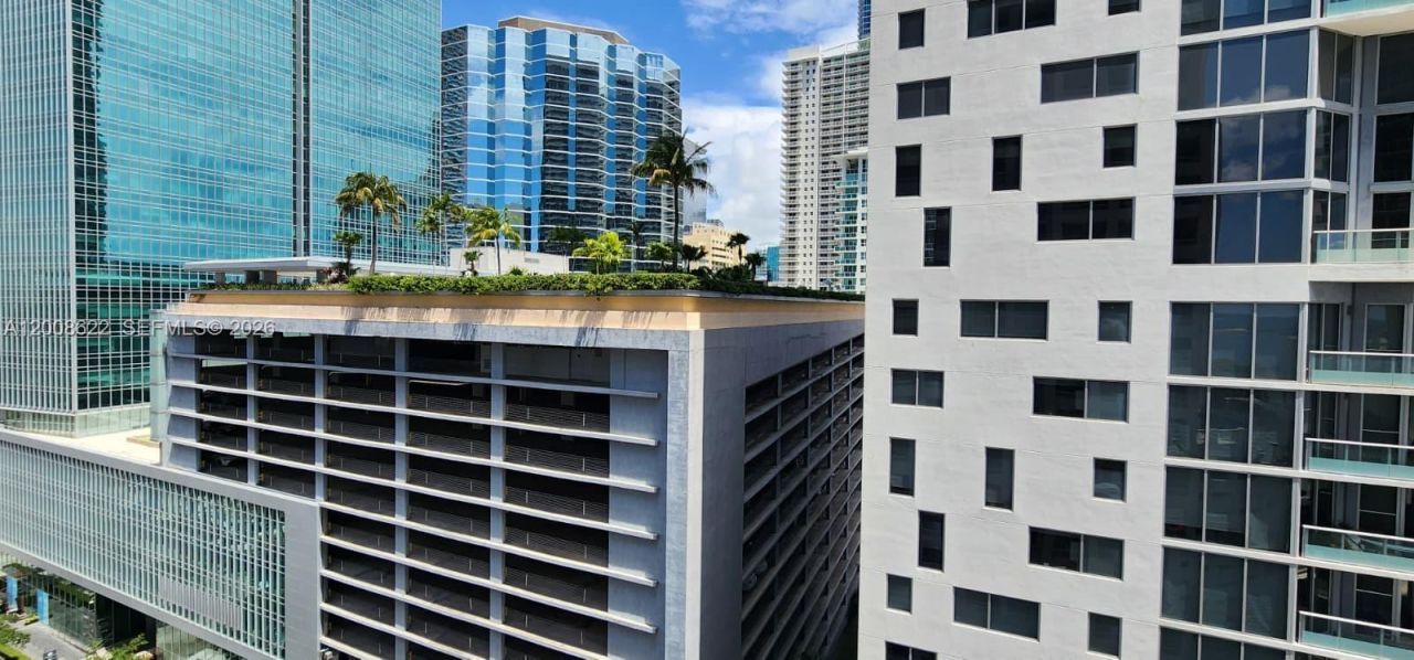 170 SE 14th St , Unit 1408, Miami, FL 33131 Photo