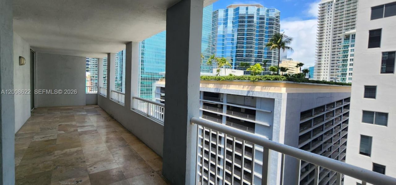 170 SE 14th St , Unit 1408, Miami, FL 33131 Photo