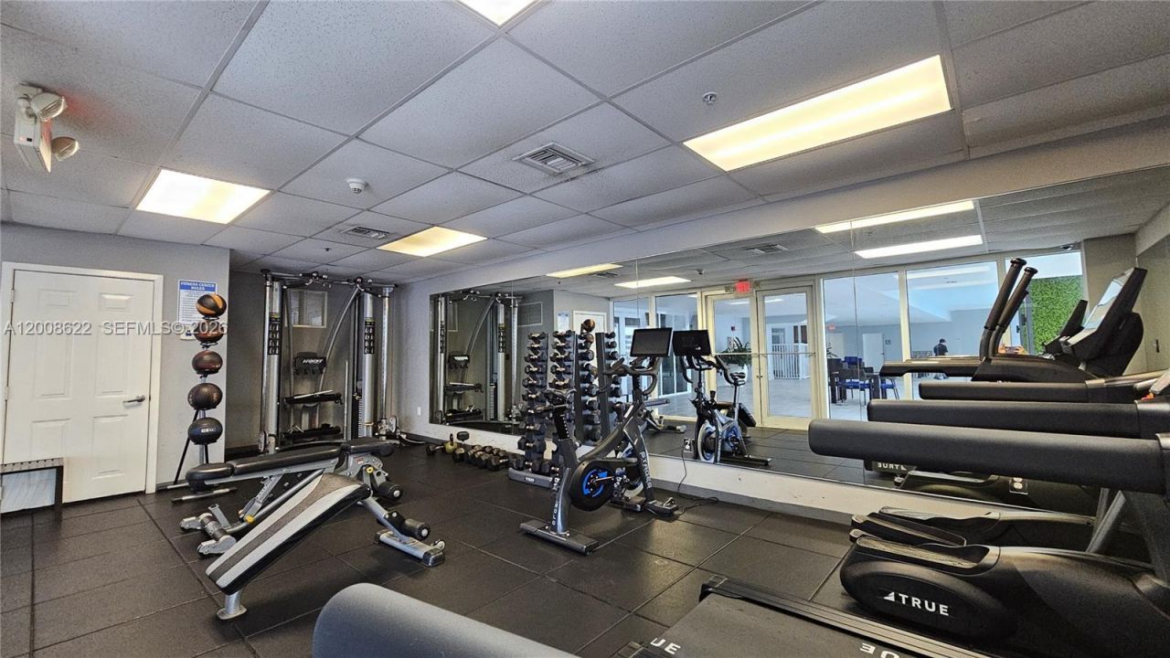 170 SE 14th St , Unit 1408, Miami, FL 33131 Photo
