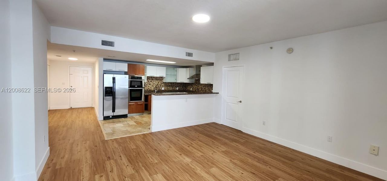 170 SE 14th St , Unit 1408, Miami, FL 33131 Photo