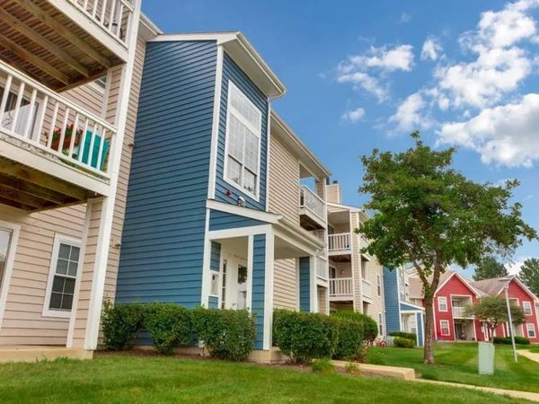 4105 Chesapeake Drive , Unit 2B, Aurora, IL 60504