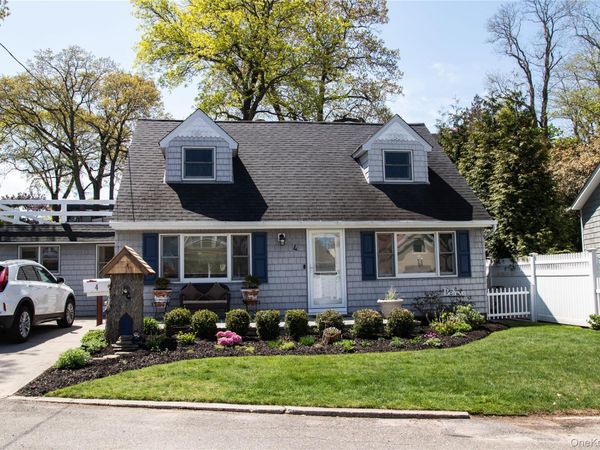 4 Shorewood Drive , Bayville, NY 11709