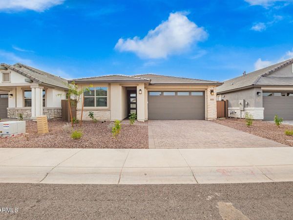 5411 W ROYAL PALM Road, Glendale, AZ 85302