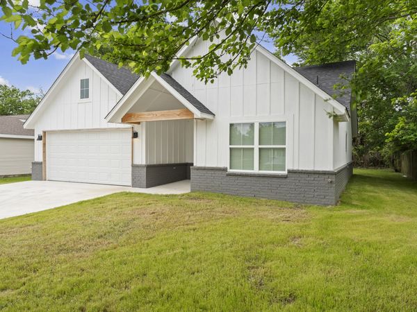 101 Zachary Drive , Grove, OK 74344