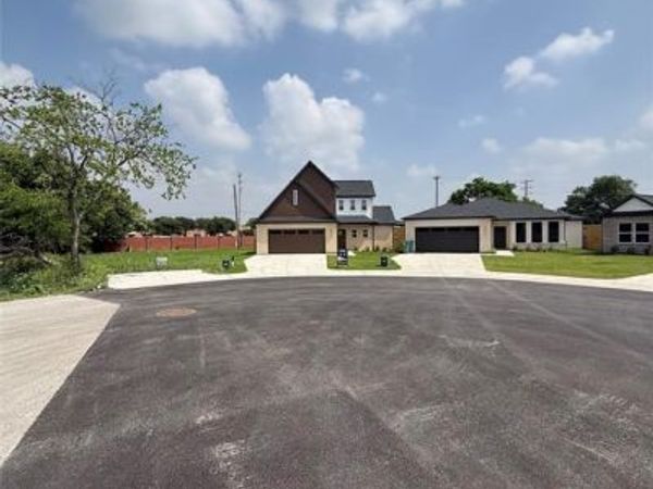 4620 Red Bud Court , The Colony, TX 75056